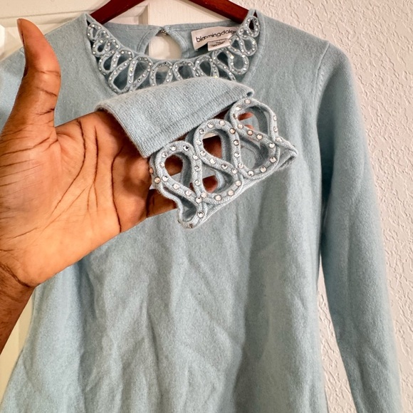 Bloomingdale’s Cashmere Top - Picture 5 of 7